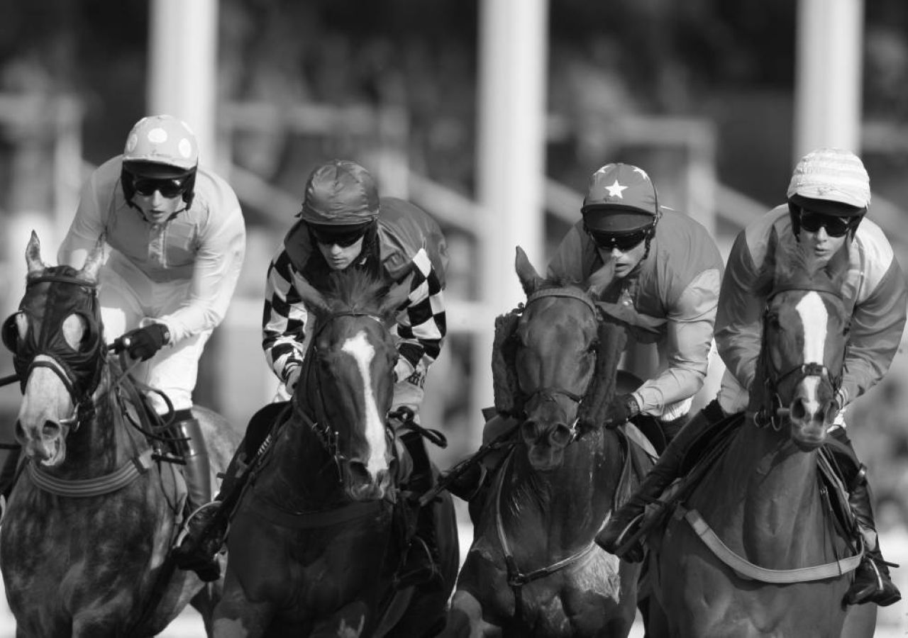 Wirral & Chester Race Day Transfers - Aintree & Chester Races